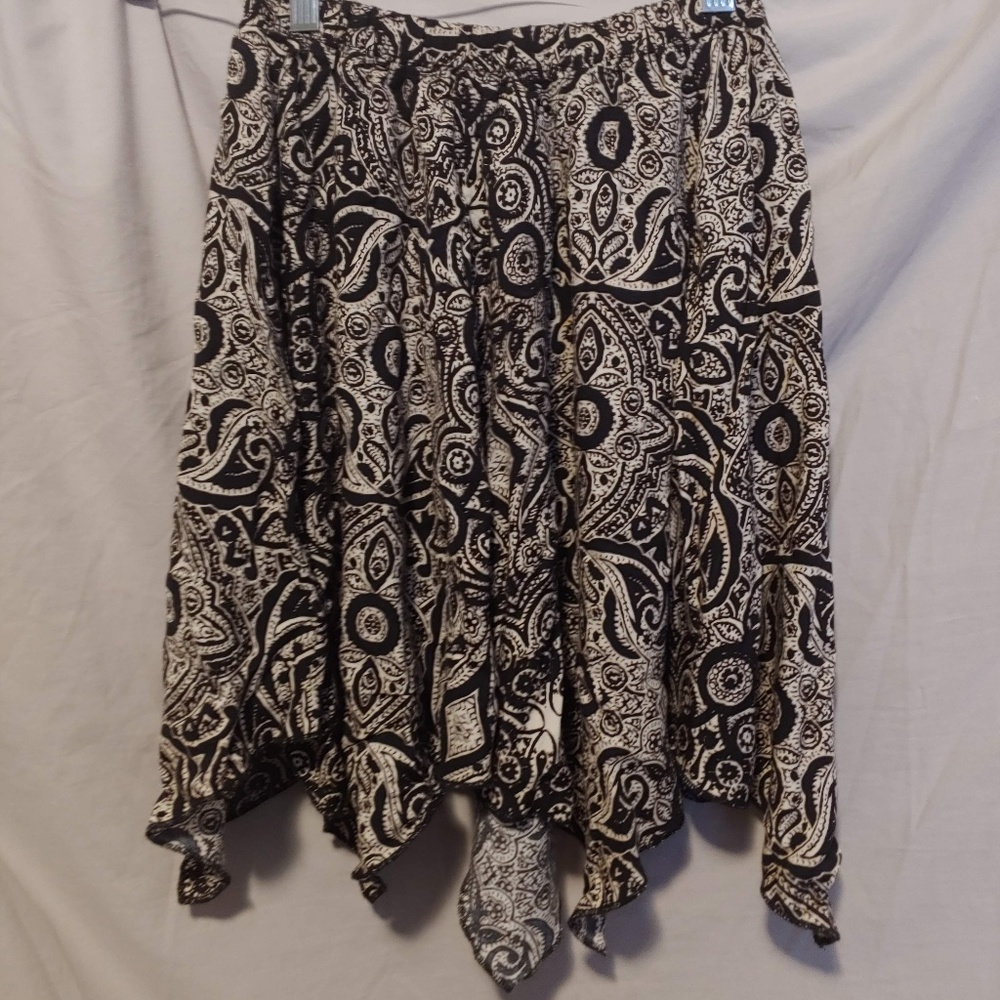 Patterned Skirt- Fairy Lke!